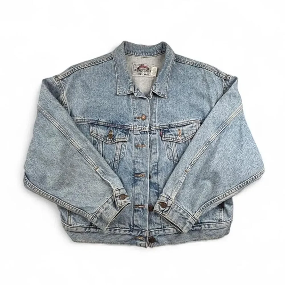 Vintage Levi’s Authentic Blue Denim Trucker Jacket Size L 100% Cotton 90s